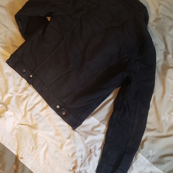 Levis Jean Jacket - Picture 4 of 5